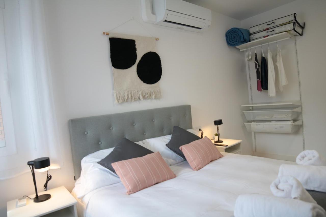 Modern Apartament Al Costat Del Parc De La Devesa ชีโรนา ภายนอก รูปภาพ