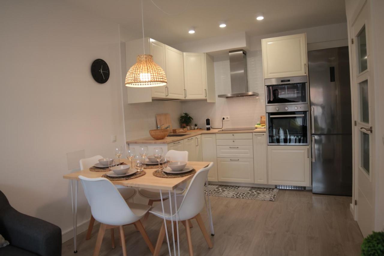 Modern Apartament Al Costat Del Parc De La Devesa ชีโรนา ภายนอก รูปภาพ