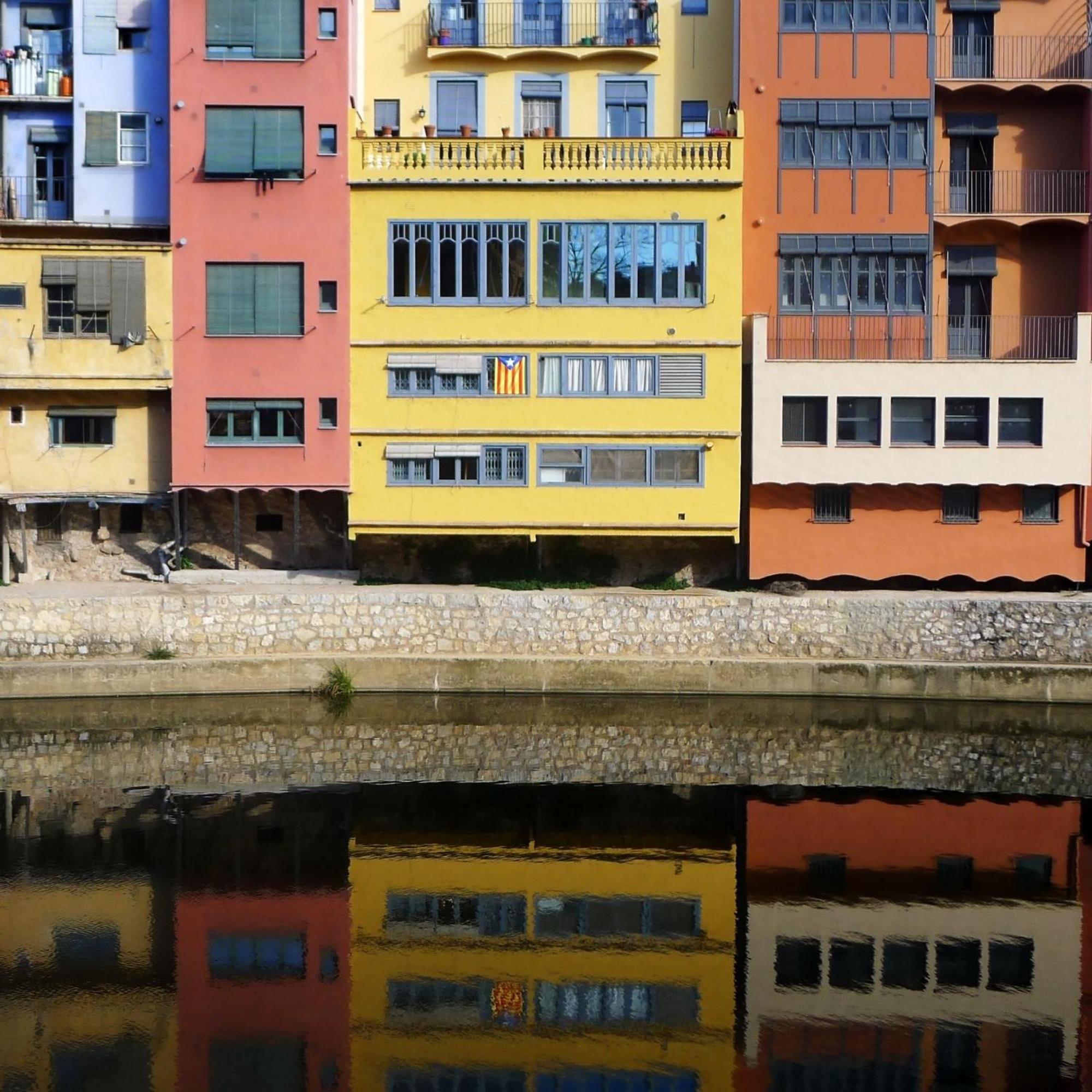 Modern Apartament Al Costat Del Parc De La Devesa ชีโรนา ภายนอก รูปภาพ